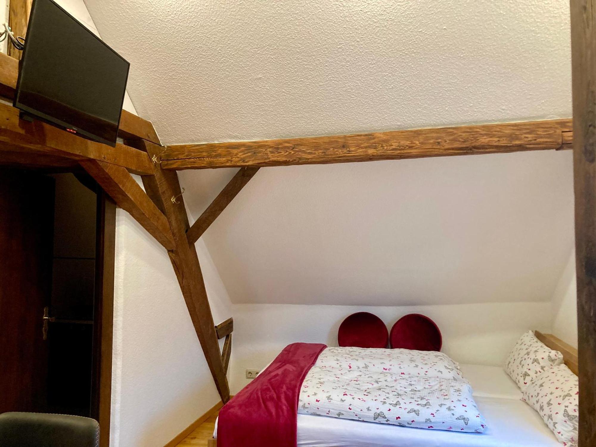 Turmstube Apartment Maring-Noviand ภายนอก รูปภาพ